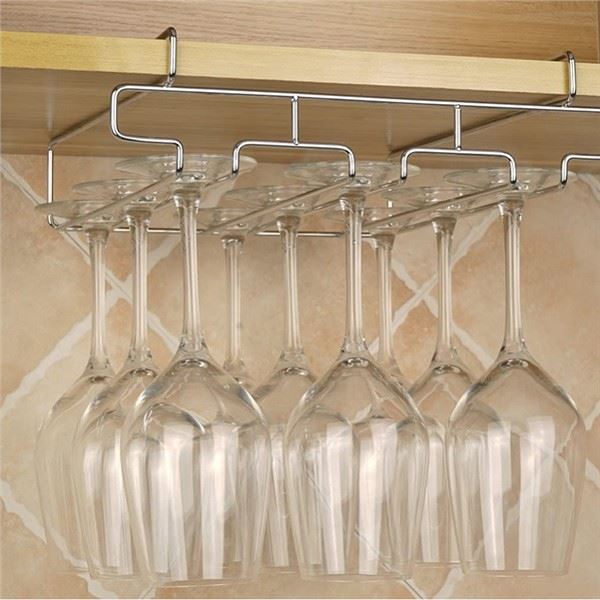 Großhandel für Weingläser unter dem Schrank